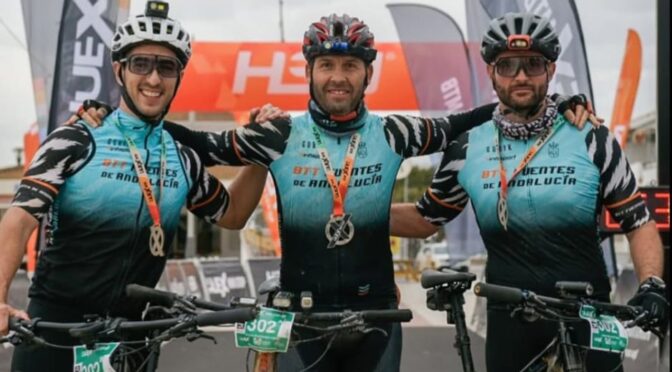 Otro orgullo fontaniego: El Club BTT Fuentes triunfa en la HUEX NON STOP 2024